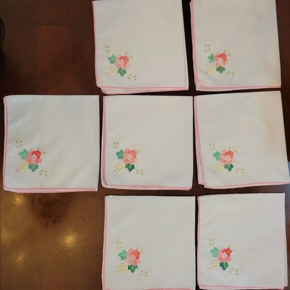 Set Of 7 Vintage Floral Embroidered Cotton Napkins With Pink Trim - Picture 2 of 6